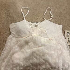 No Boundaries Women's Cream Top